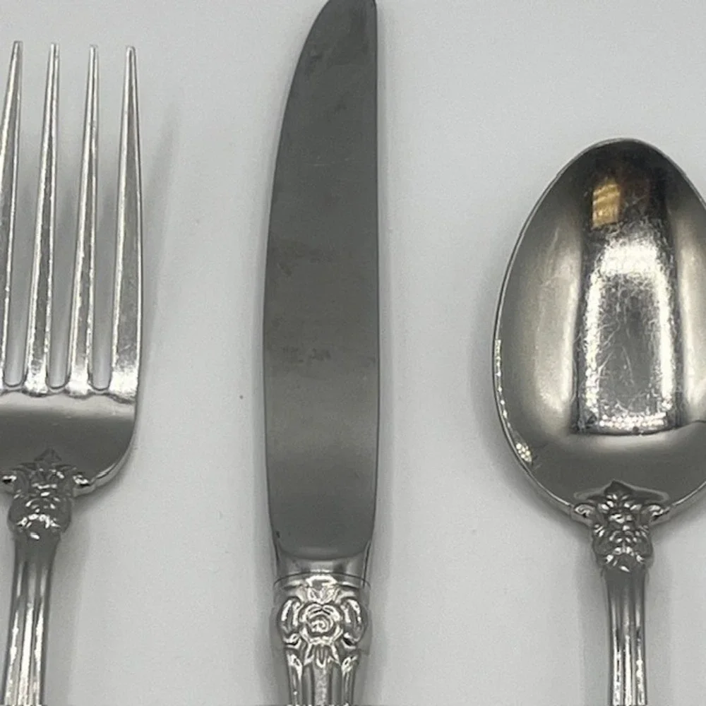 Oneida Community Affection Stainless Flatware 5 Piece Place Setting Floral